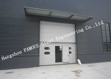 Porcelana El soldado modificó las puertas industriales del garaje para requisitos particulares para Warehouse/el almacenamiento de la cámara fría proveedor
