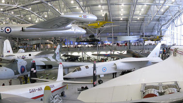 Porcelana Edificios del hangar de los aviones del palmo galvanizado, ancho de la inmersión de encargo y terminales de aeropuerto de acero proveedor