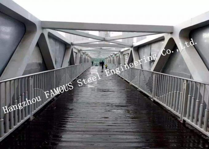 La instalación fácil prefabricó el puente peatonal de Skywalk de la estructura de acero 0