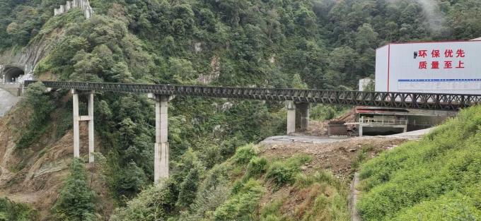 últimas noticias de la compañía sobre Vario terminaron a Bailey Bridges de acero en la línea de Sichuan-Tíbet  1