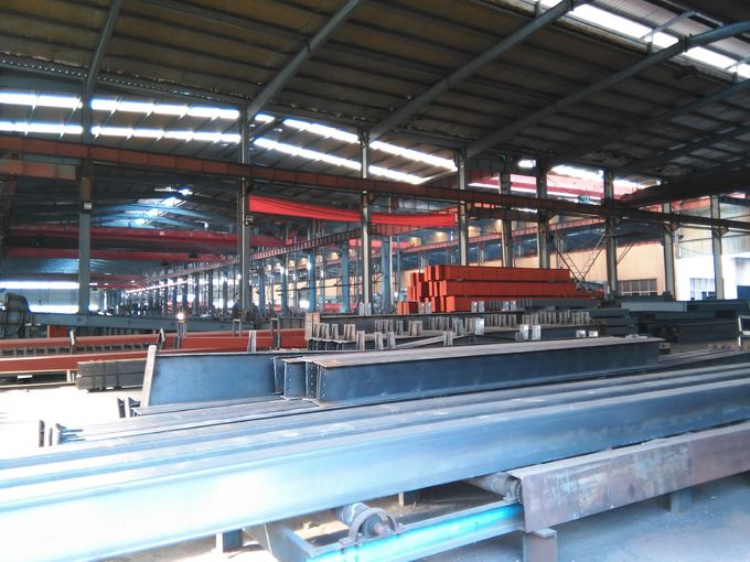 Vertiente industrial curvada Warehouse prefabricada del acero estructural del tejado 2
