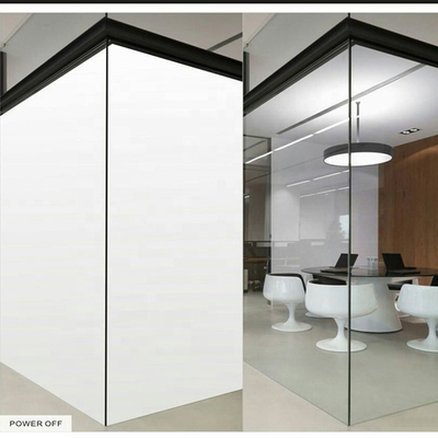 Porcelana Sombras de ventana teledirigidas de oscurecimiento inteligentes del Smart Glass electrónico para la oficina y el cuarto de baño proveedor